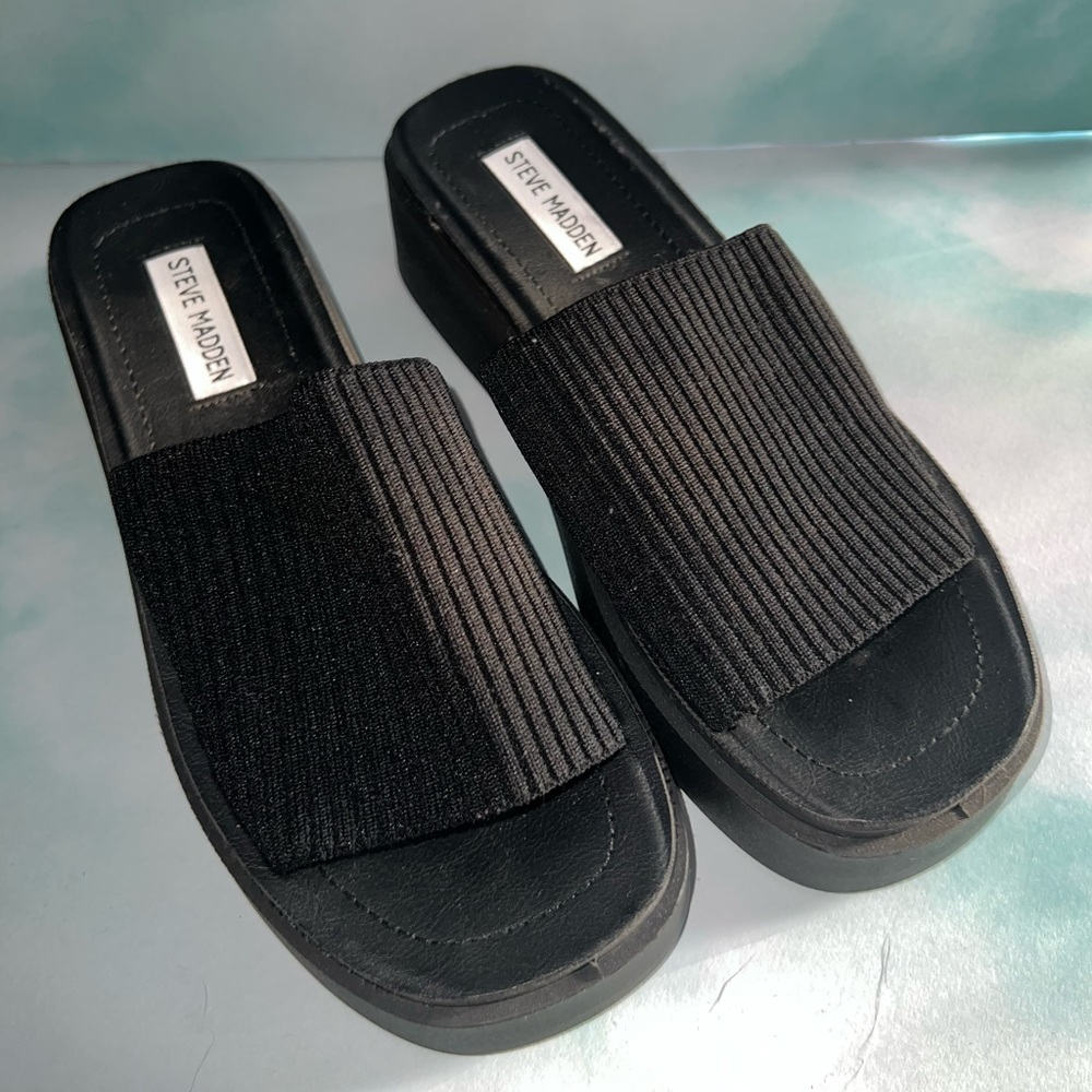 Steve Madden 90s Style Sandals